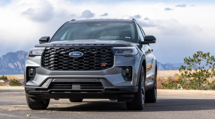 Nearly 255,000 Ford and Lincoln SUVs Recalled for Rearview Camera and ADAS Problems