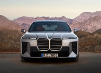 2027 BMW 7 Series Freshens Up With New Styling and Neue Klasse Interior Cues