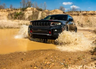 2027 Jeep Grand Cherokee Revives Both Overland and Trailhawk Off-Road Models 2027 Jeep Grand Cherokee Trailhawk - featured