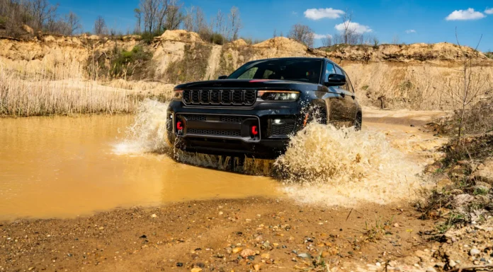 2027 Jeep Grand Cherokee Revives Both Overland and Trailhawk Off-Road Models 2027 Jeep Grand Cherokee Trailhawk - featured