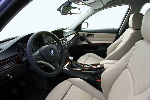 2009_bmw_3_series_image026