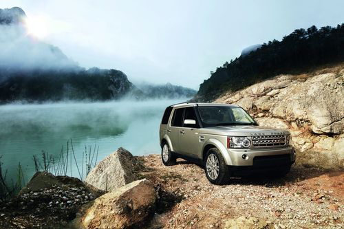 10-landrover-lr4-01
