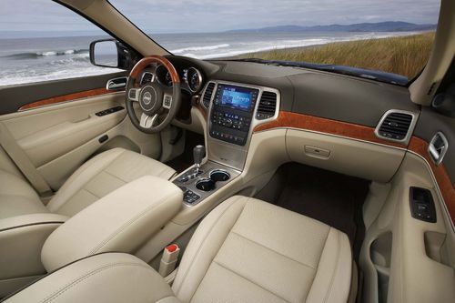 2011_jeep_grand_cherokee_07