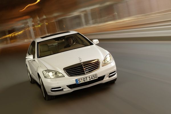 Mercedes-benz-s-class-s400-hybrid-7 Mercedes-benz-s-class-s400-hybrid-7