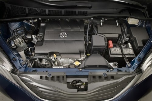 2011-Toyota-Sienna-LE-033 2011-Toyota-Sienna-LE-033