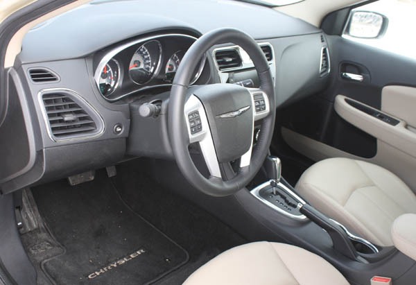 2012 Chrysler 200 int 2012 Chrysler 200 int