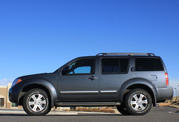 Nissan Pathfinder 11 TFL 1