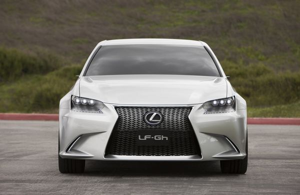 02-lexus-lf-gh-hybrid-concept
