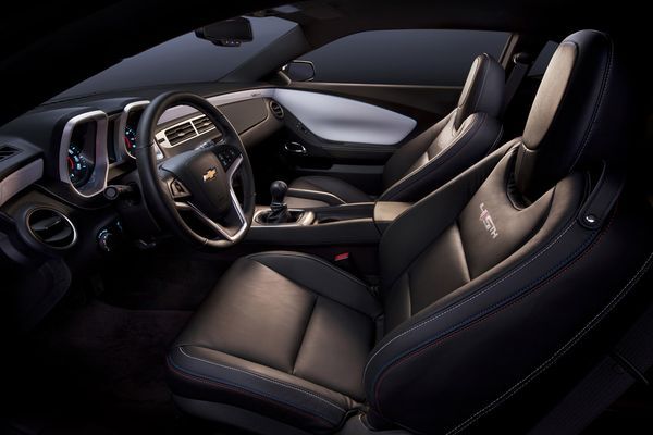06-2012-chevrolet-camaro-45th-anniversary-edition