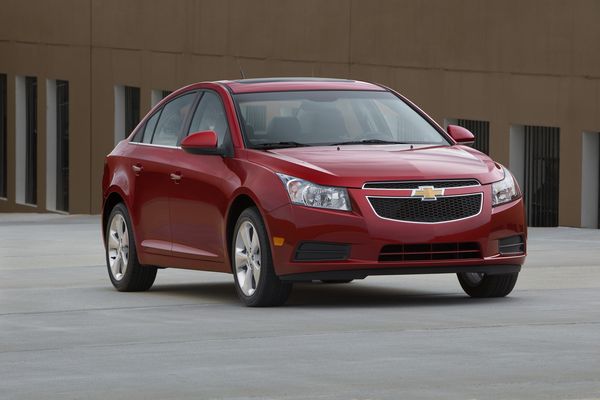 2011_chevy_cruze_us_spec_5