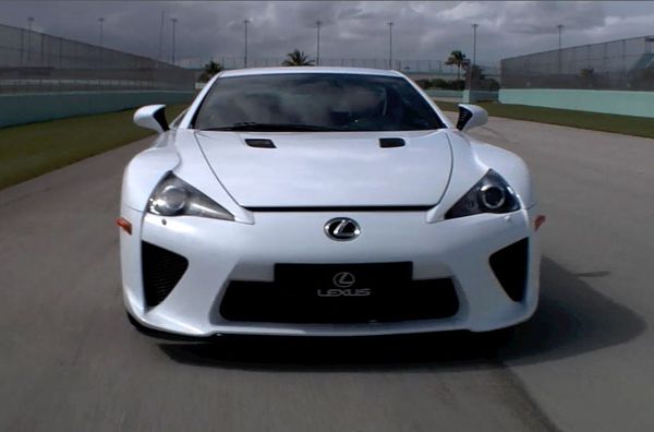 Lexus-LFA Lexus-LFA