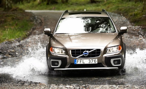 2011_volvo_xc70_1_cd_gallery