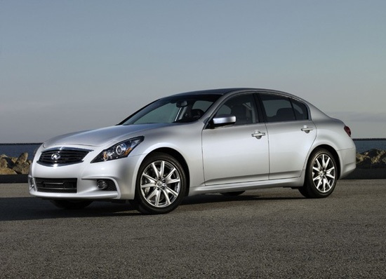 2011-infiniti-g37-sedan-1_653 2011-infiniti-g37-sedan-1_653