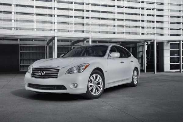 2012-Infiniti-M-Hybrid-Reviews-600x399