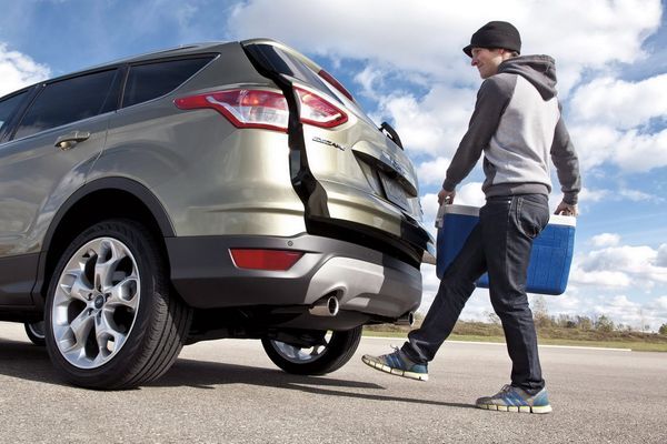 FORD-ESCAPE-9 FORD-ESCAPE-9
