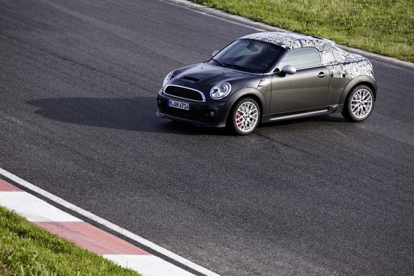 2012-MINI_Coupe-90077672