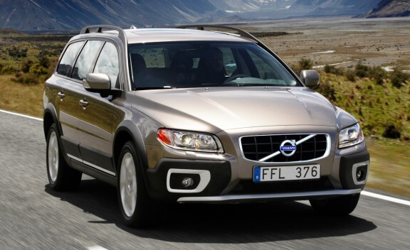 2011_volvo_xc70_4_cd_gallery