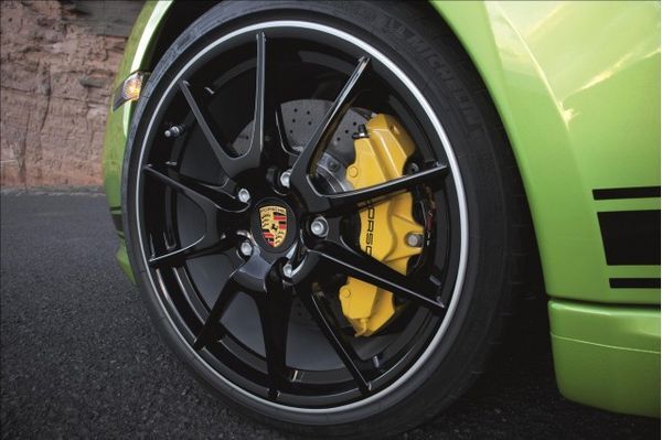 2012-porshe-cayman-r_100343506_m
