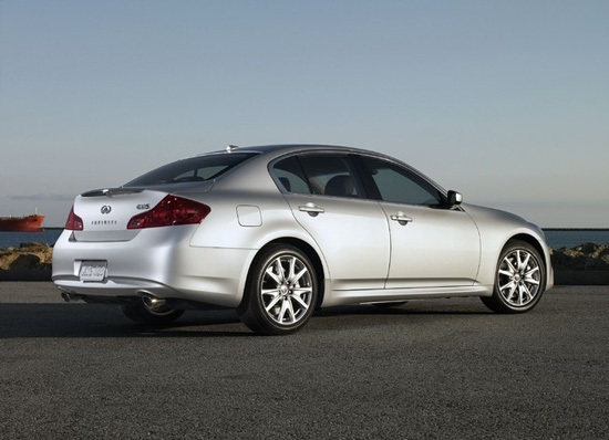 2011-infiniti-g37-sedan-2_653 2011-infiniti-g37-sedan-2_653
