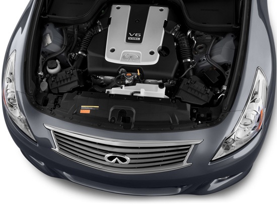 2011-infiniti-g37-sedan-engine