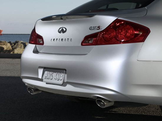 2011-infiniti-g37-sedan-10_653