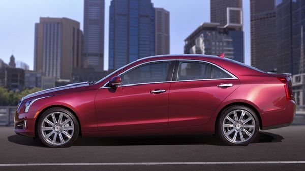 2013-Cadillac-ATS-5[4]