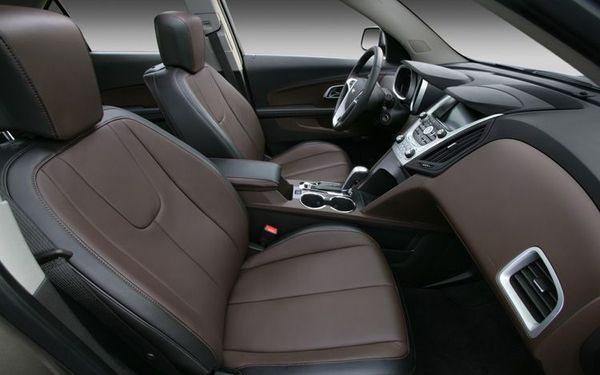 2011-Chevrolet-Equinox-interior 2011-Chevrolet-Equinox-interior