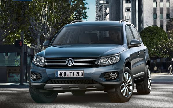 2012-volkswagen-tiguan-front-quarter-street 2012-volkswagen-tiguan-front-quarter-street