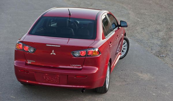 2012-Mitsubishi-Lancer-SE-back