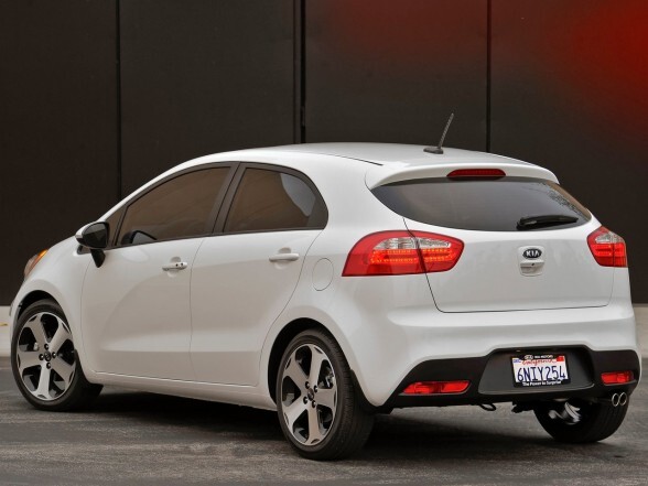 2012-Kia-Rio-5-Door-Hatchback-Rear-Side-View-588x441 2012-Kia-Rio-5-Door-Hatchback-Rear-Side-View-588x441