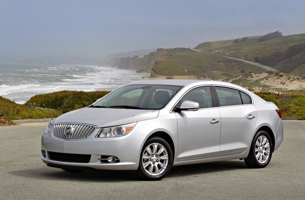 2012LaCrosse_eAssist_buick