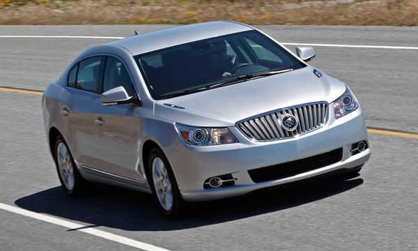 2012-Buick-LaCrosse-eAssist-Driving-1024x614