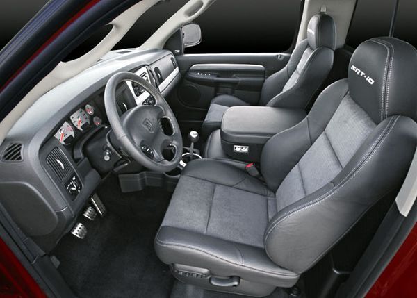 2004_dodge_ram_srt_10_100007640_l