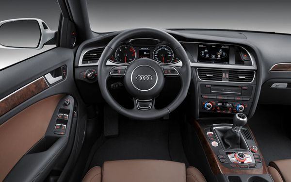 2012-Audi-A4-Interior-View-Seats-Steering-Instrument-Panel-Shifter-1024x640