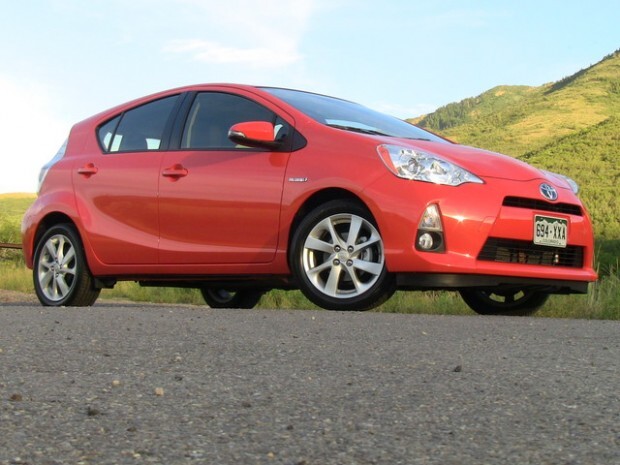 2012 Toyota Prius c front 3/4