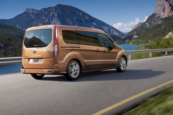2014_ford_transit-connect-wagon_actr34_ns_111312_717