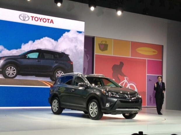 toyota_rav4 2013 Toyota Rav4 exterior