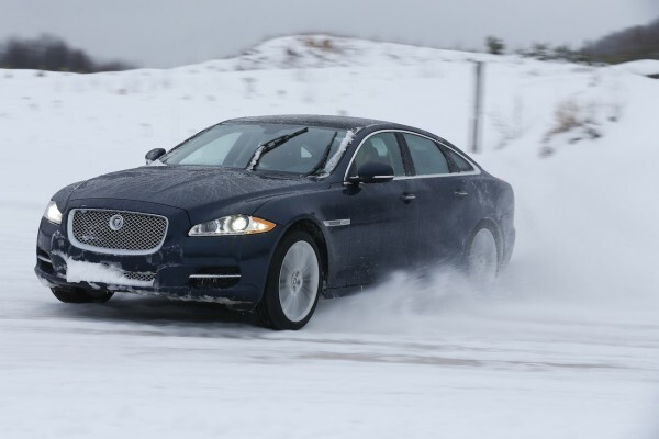 2013 V6 Jaguar XJ: Everything you'd ever want to know about the new AWD system