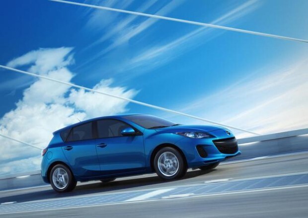 2012 Mazda3 5dr with SKYACTIV ext03 _US_