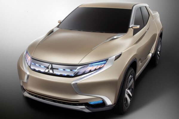 Mitsubishi-Hybrid-Pickup-7[2]