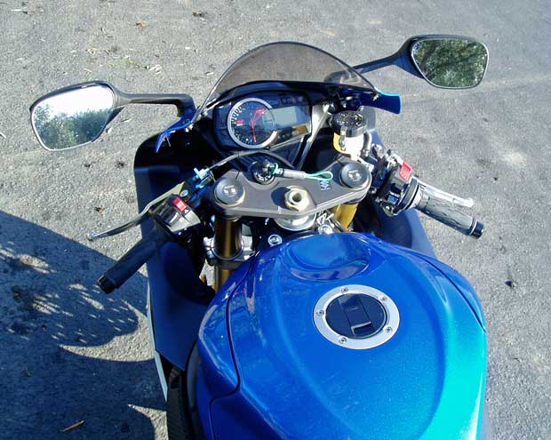 2012-Suzuki-GSX-R750-Cntrls