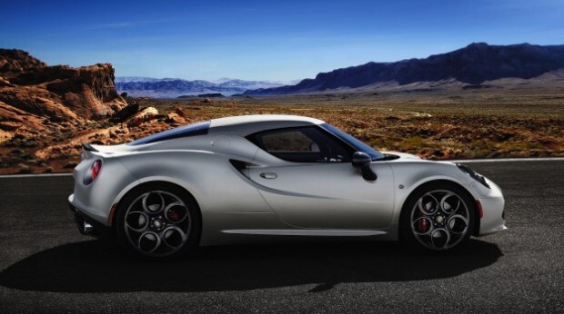 12122247-2014-alfa-romeo-4c