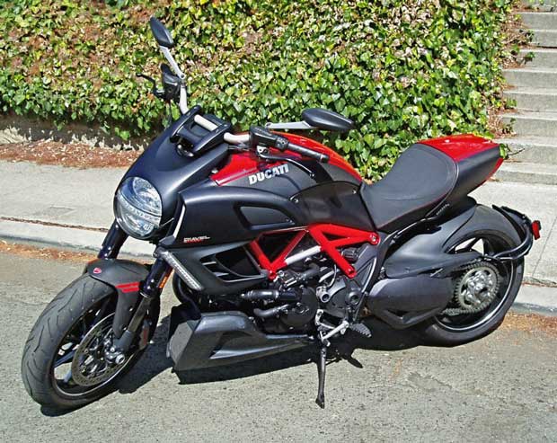 2012 ducati diavel carbon red