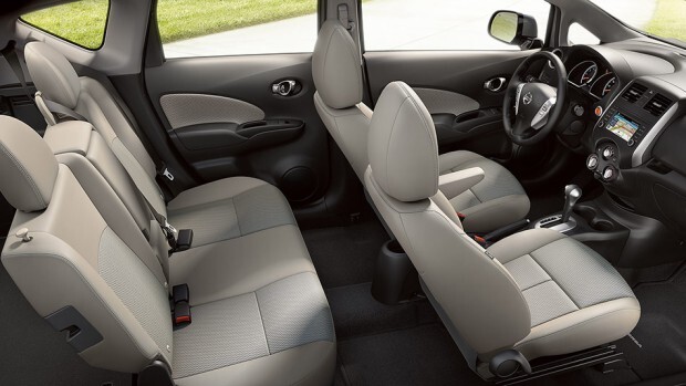 2014 nissan versa note hatch interior