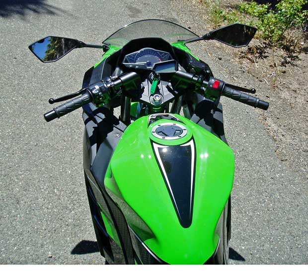 2013-Kawasaki-Ninja300-Cntrls