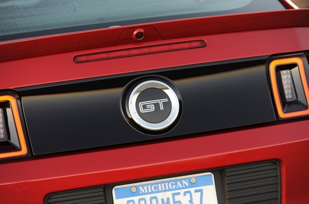 29-2013-ford-mustang-gt-review