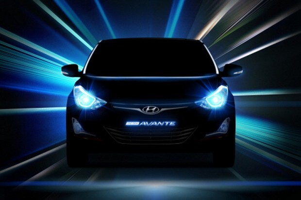 Hyundai_Elantra_2014_Avante_2014_facelift_prvni_01_800_600 (1)