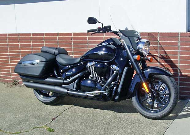 Suzuki-Boulevard-C90T-B.O.S.S.-RSD