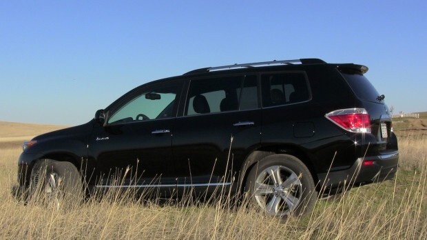2013_toyota_highlander_profile
