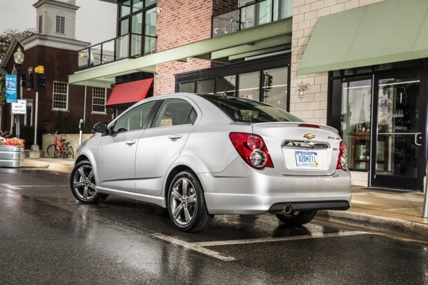 2014-Chevrolet-SonicRS-033